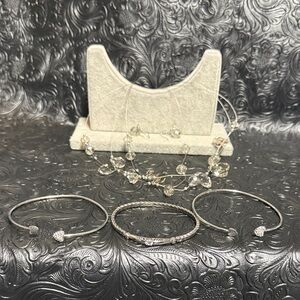 Chic Crystal Necklace and Earring Set